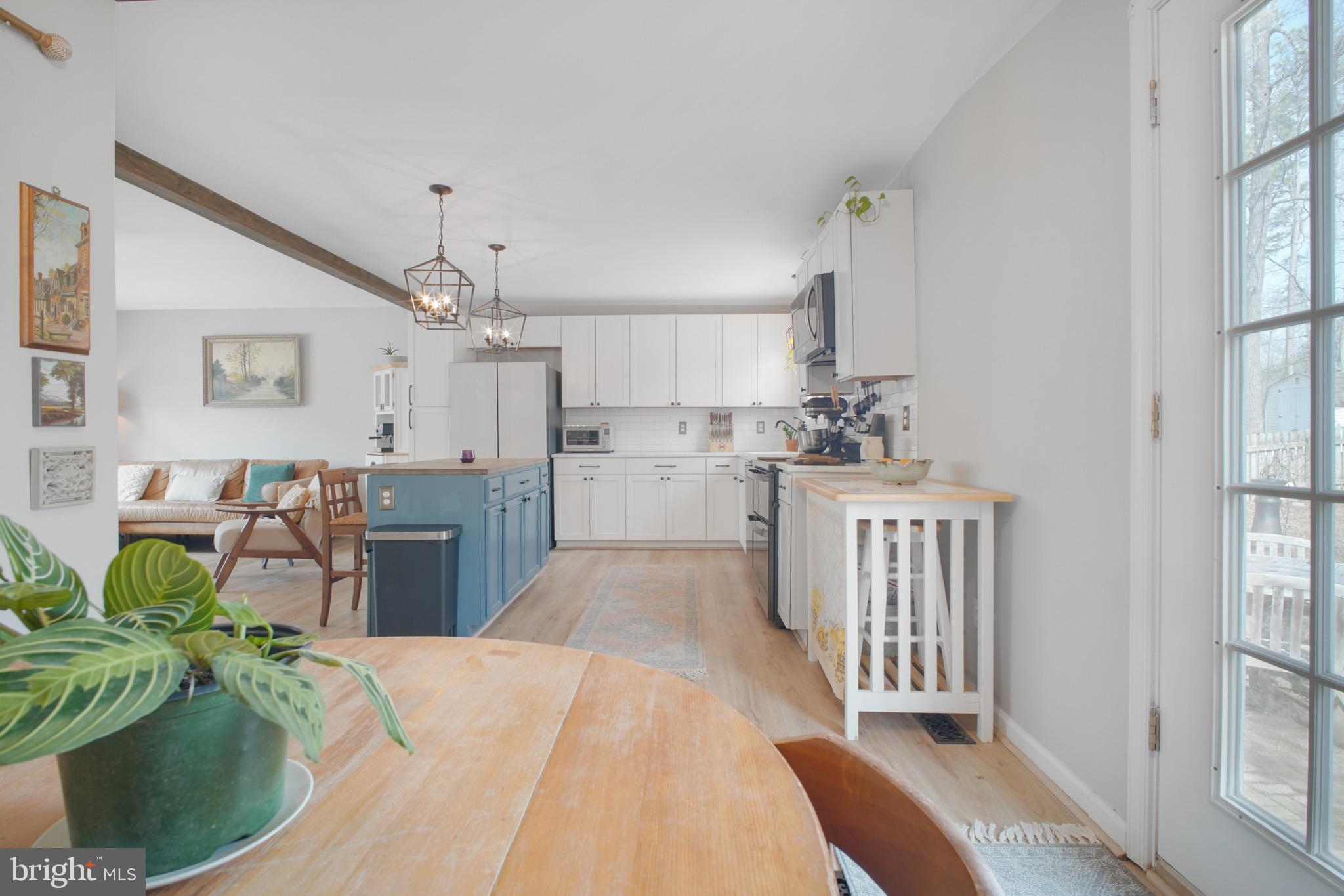 LAKE CAROLINE - Residential