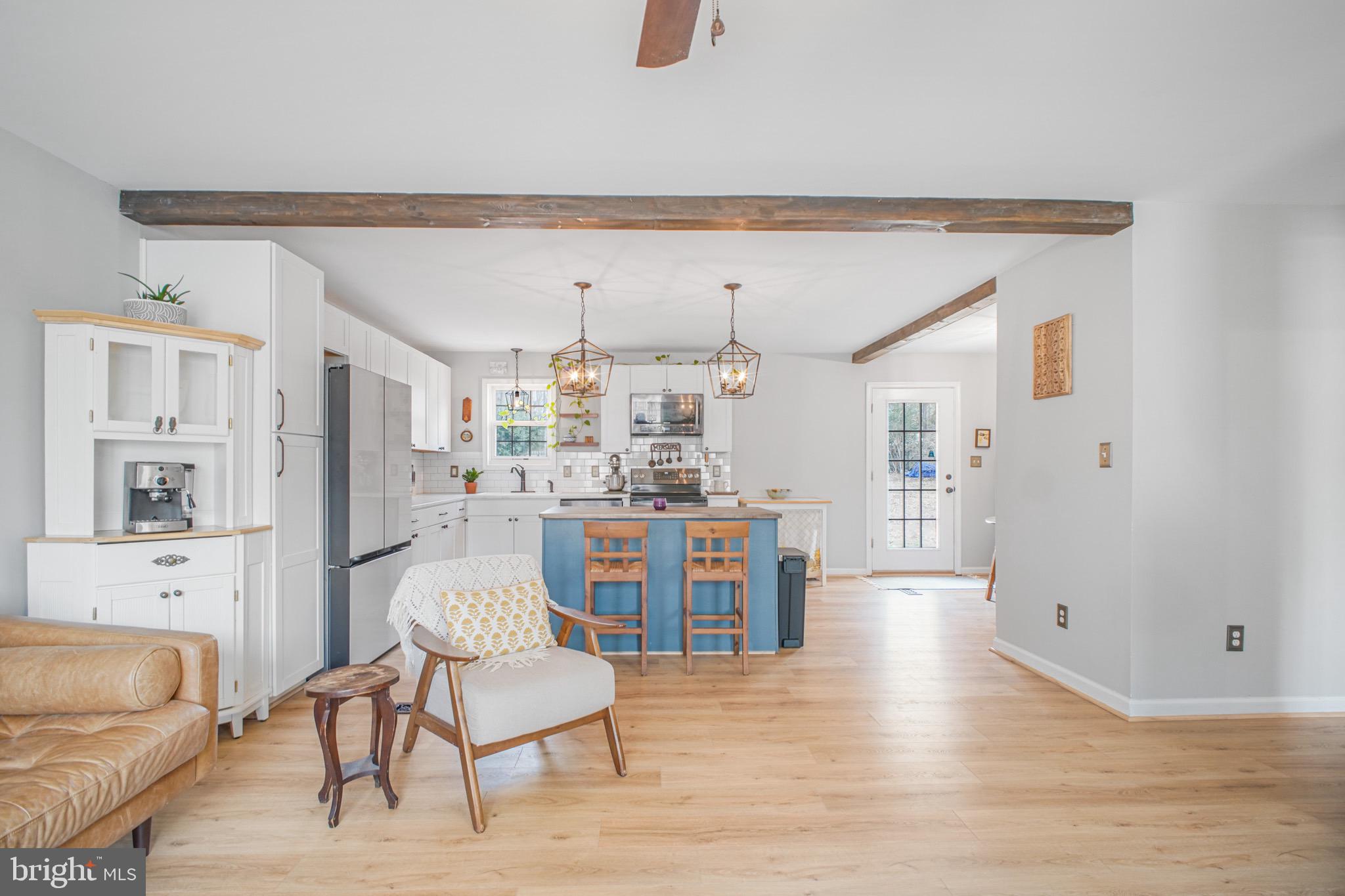 LAKE CAROLINE - Residential