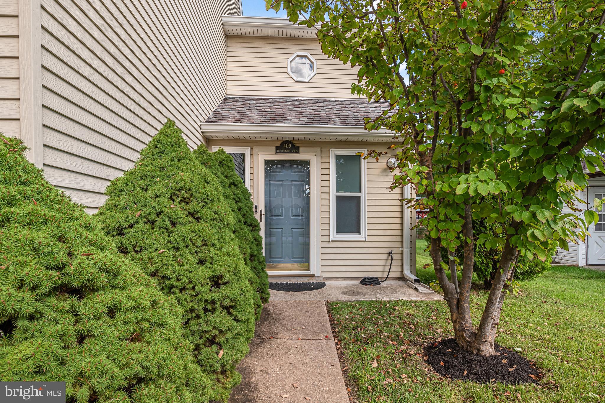 409 WINTERBERRY DRIVE