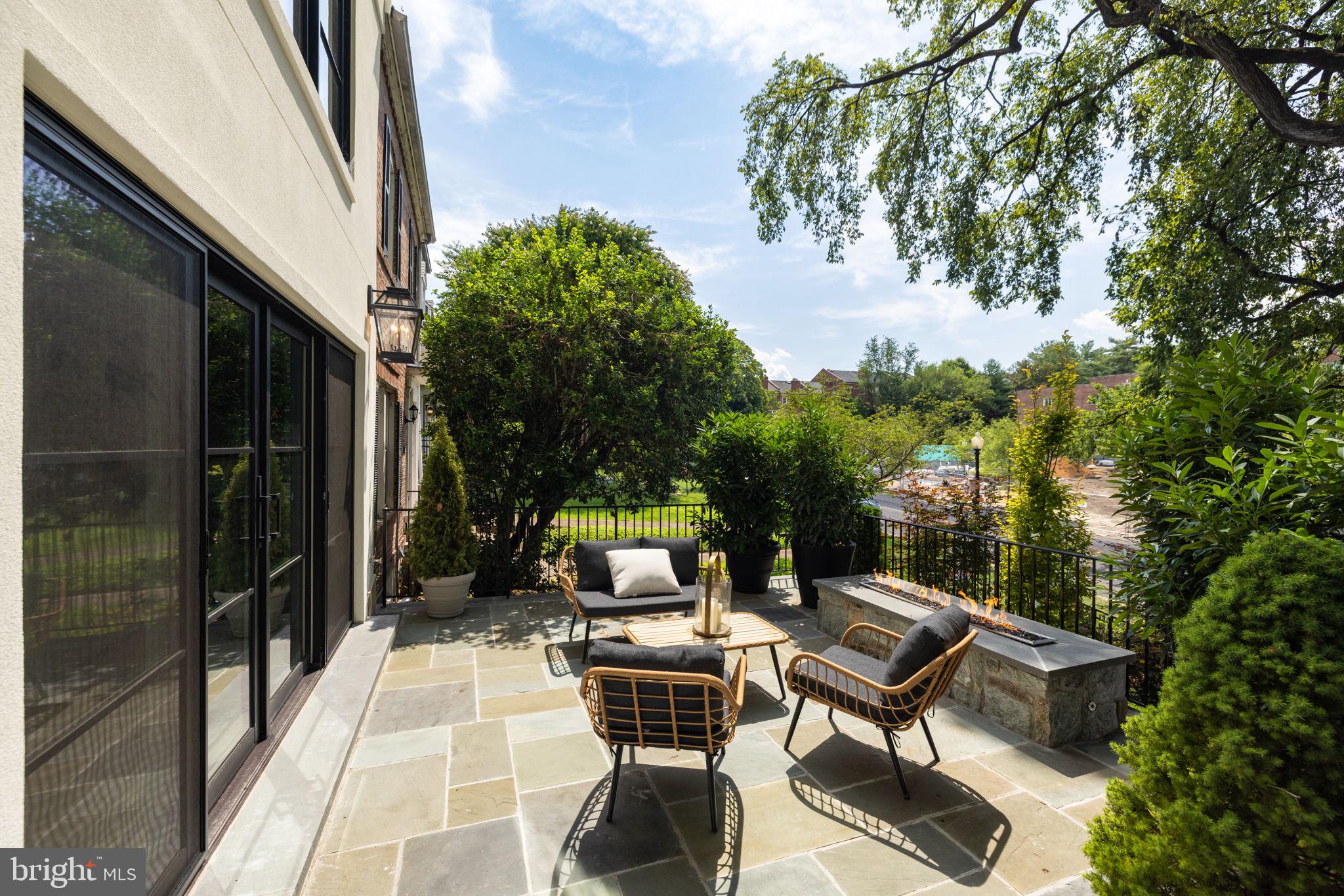GEORGETOWN - Residential