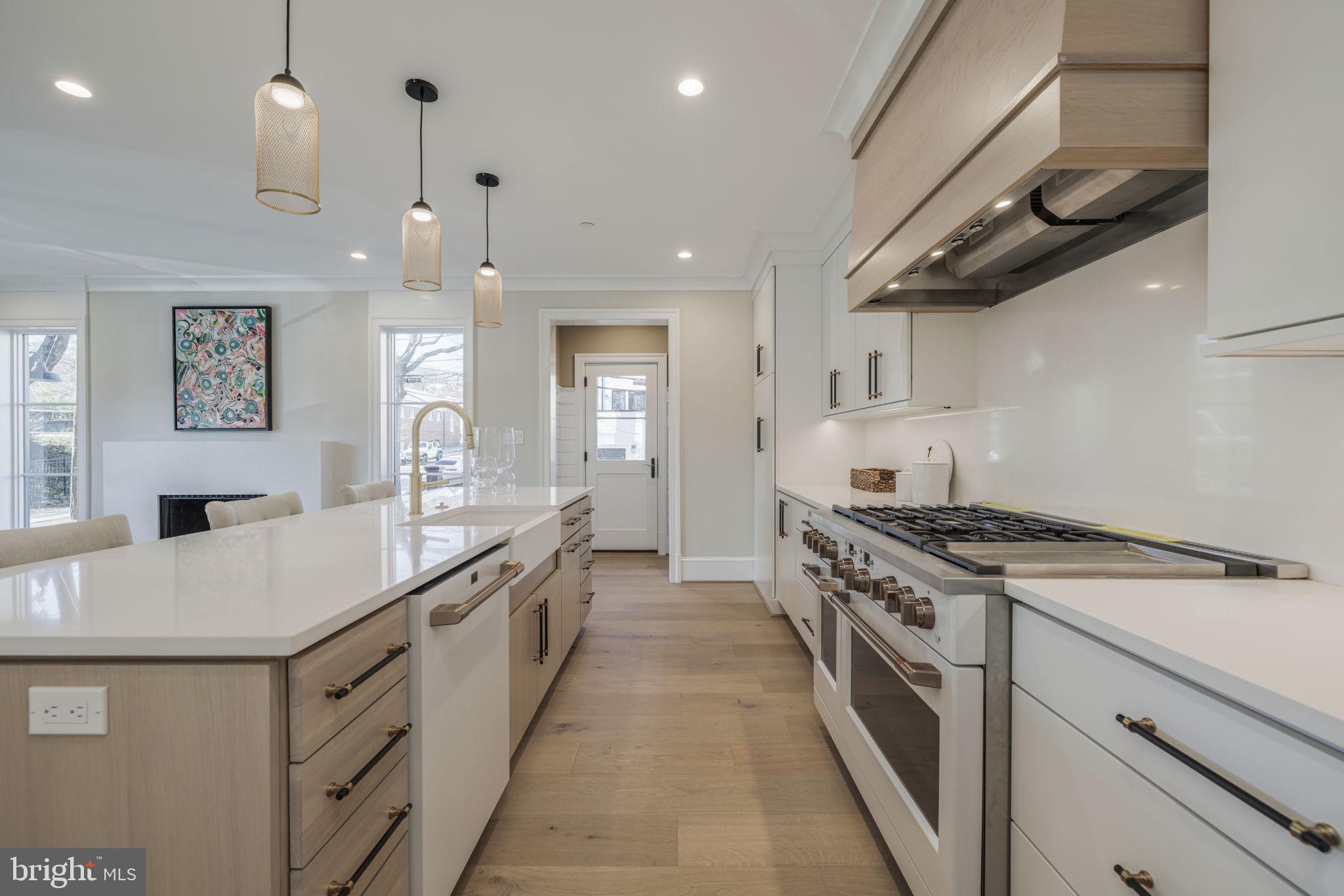 GEORGETOWN - Residential