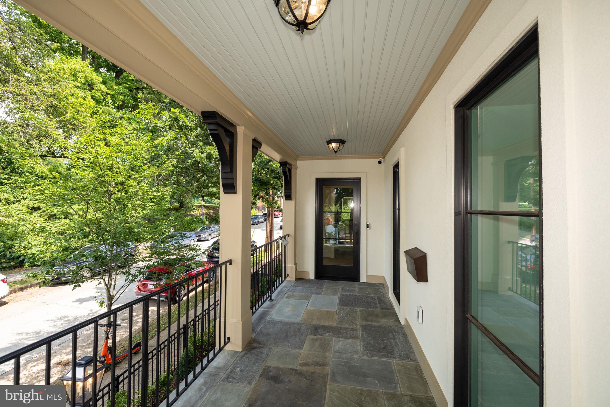 GEORGETOWN - Residential