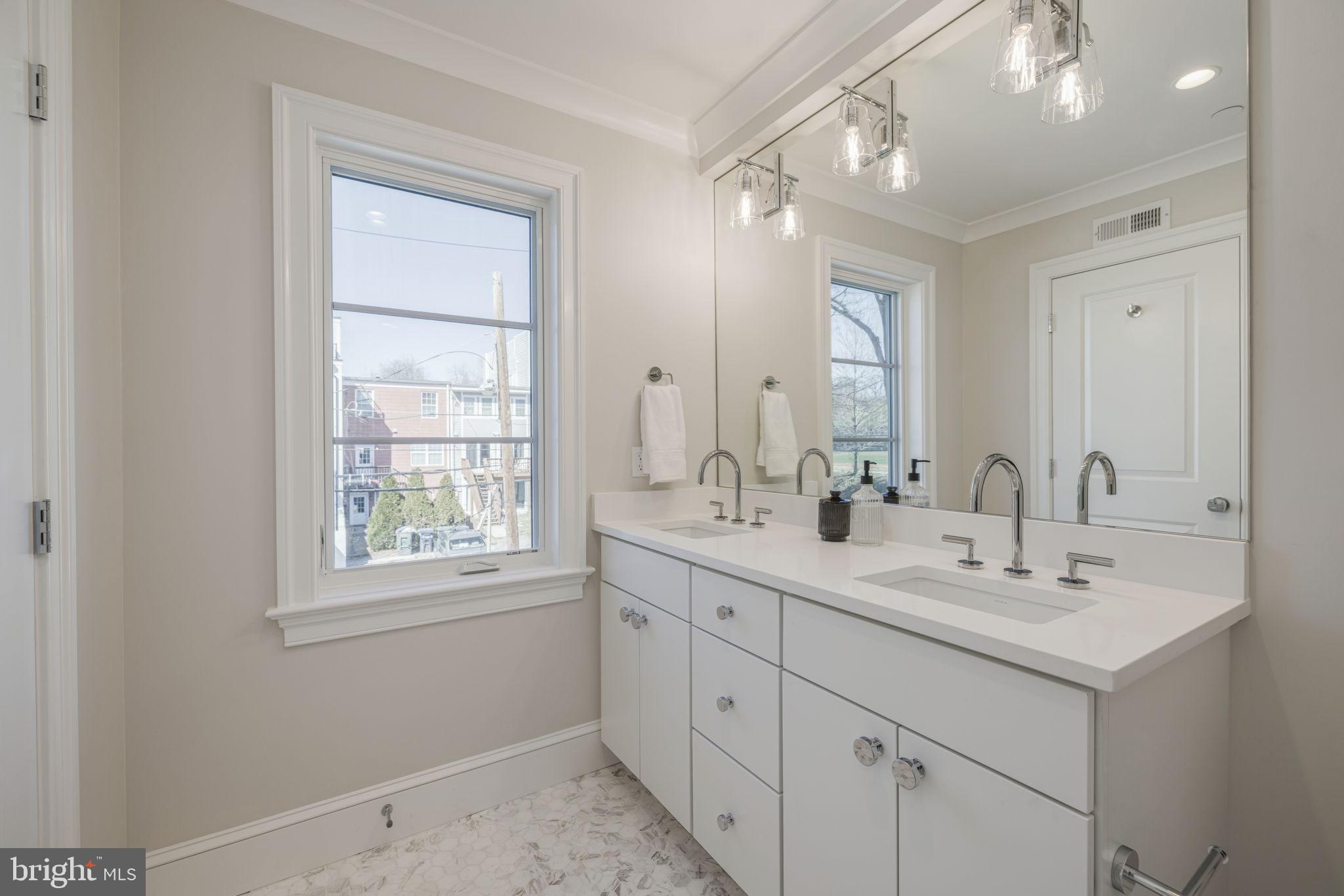 GEORGETOWN - Residential