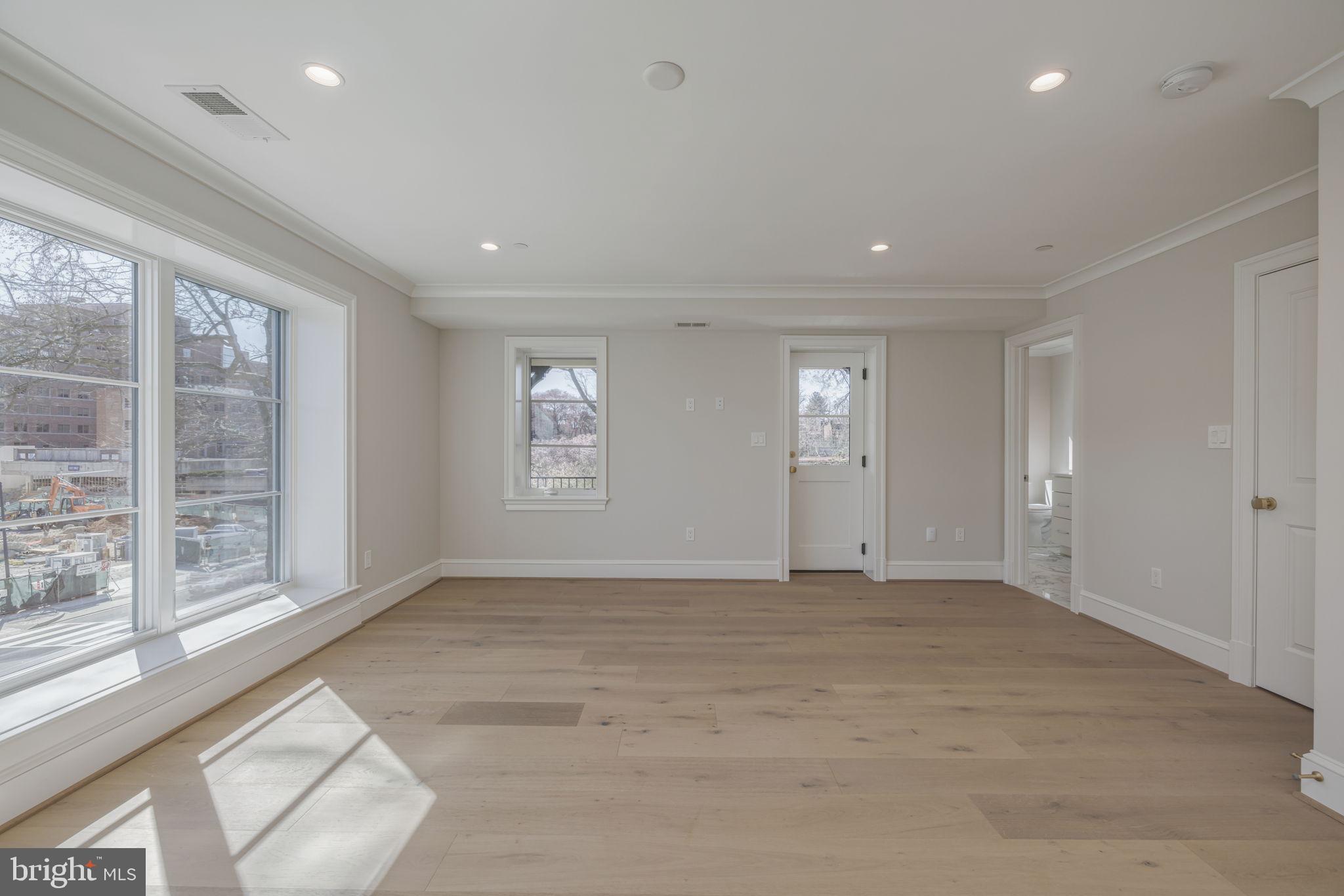 GEORGETOWN - Residential