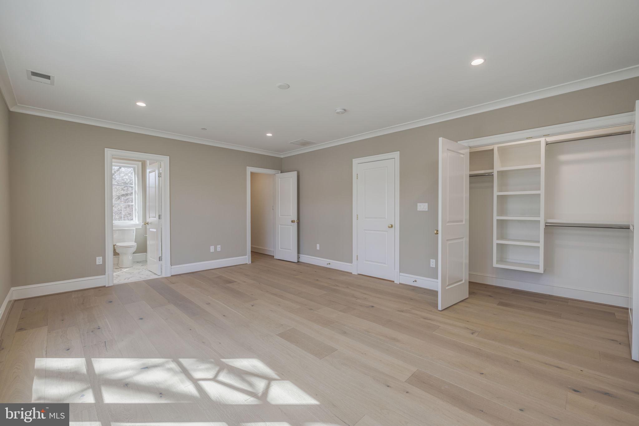 GEORGETOWN - Residential