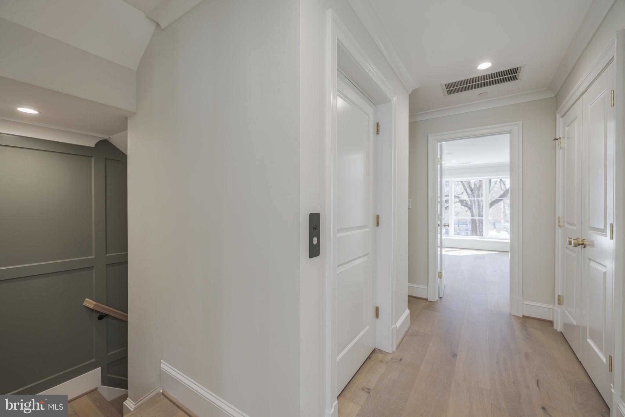 GEORGETOWN - Residential