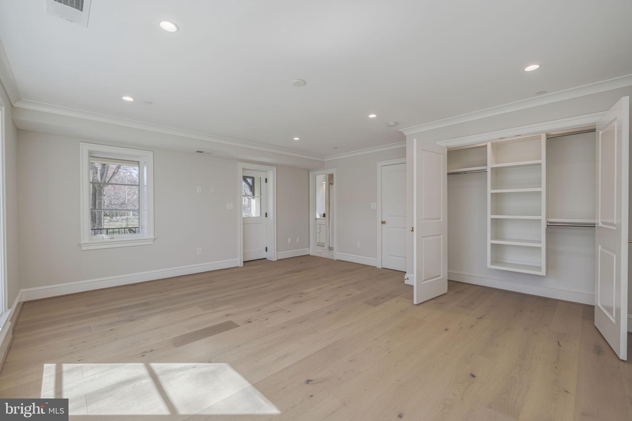 GEORGETOWN - Residential