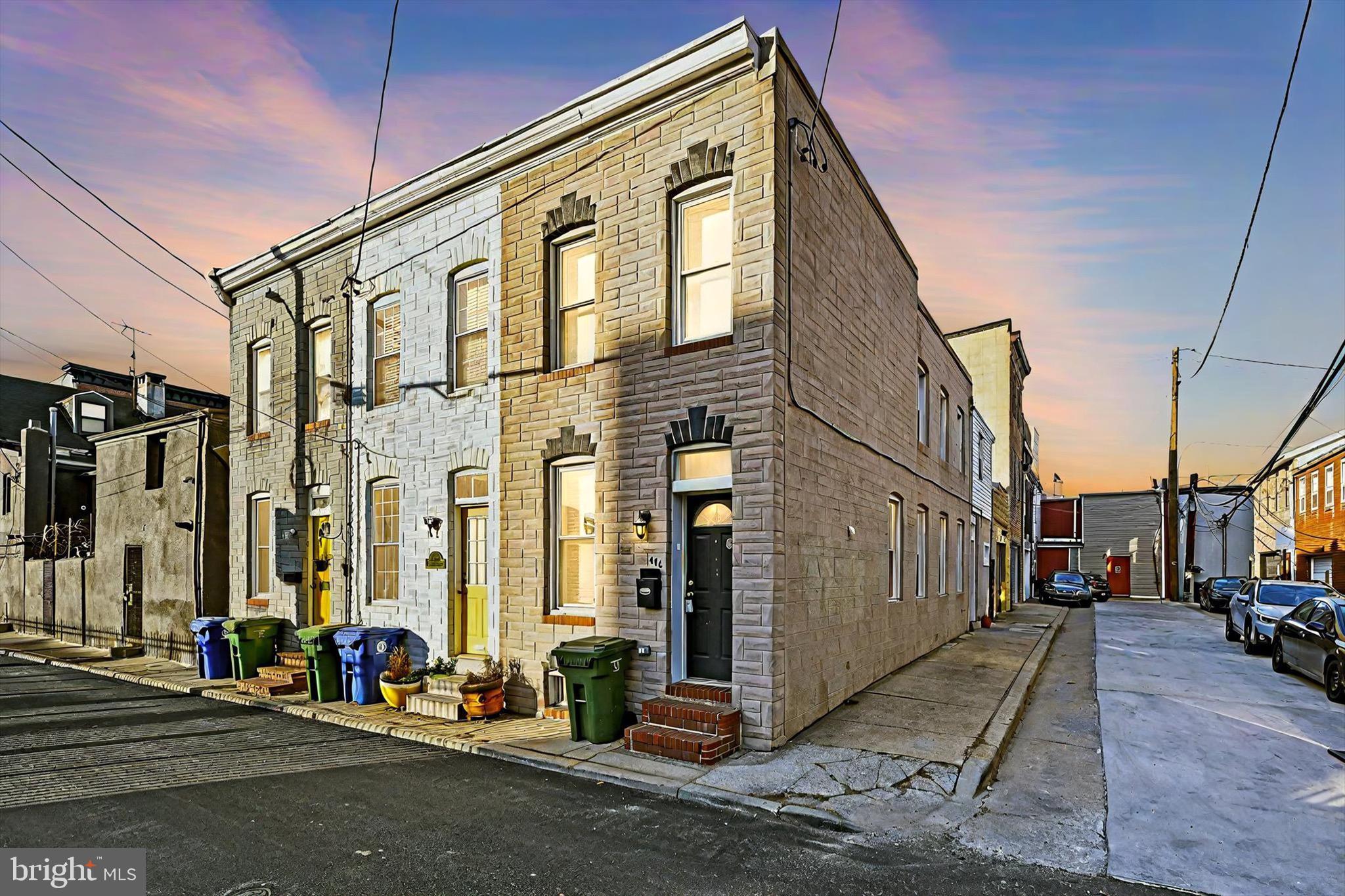 Welcome to this beautifully updated 2-bedroom, 2.5-bath home located in the sought-after Upper Fells Point neighborhood. This home features two spacious bedrooms, each with its own en-suite master bath, providing ultimate comfort and privacy. The first floor boasts elegant hardwood floors and a convenient half bath for guests. The modern kitchen is equipped with granite countertops, offering both style and functionality for any home chef.
Located in Upper Fells Point, you’re just moments away from vibrant dining, shopping, and cultural experiences. Don’t miss the chance to make this stylish home yours.
