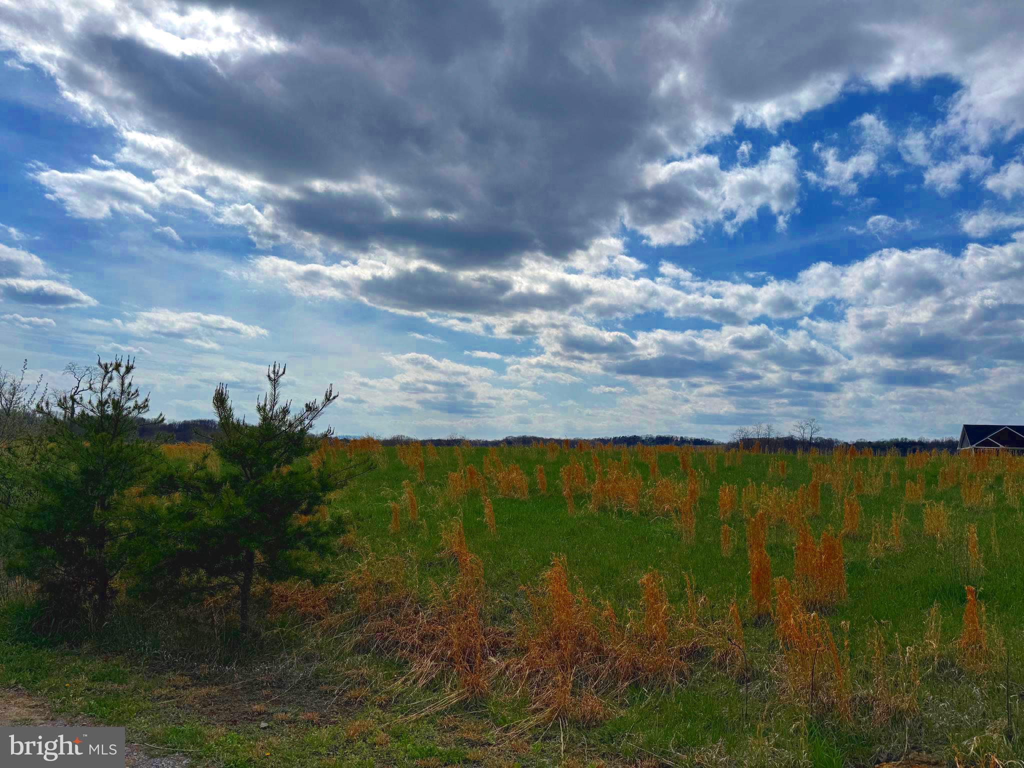 19 SLEEPY MEADOWS TRAIL