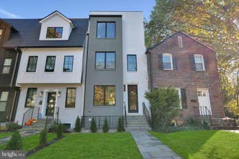 Townhouse at 3724 S S STREET NW