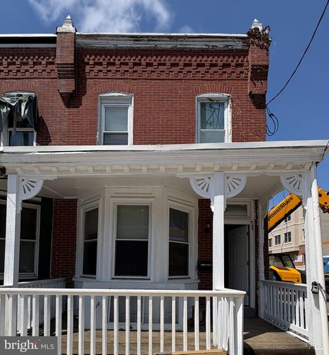 Townhouse For Rent - 307 N Rodney Street<br/> WILMINGTON, DE 19805