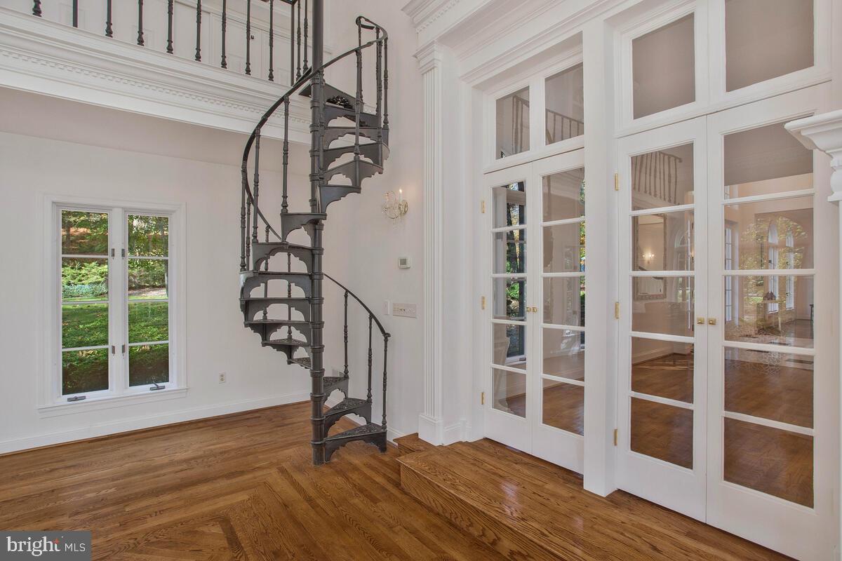 CRANBERRY WOODS - Residential