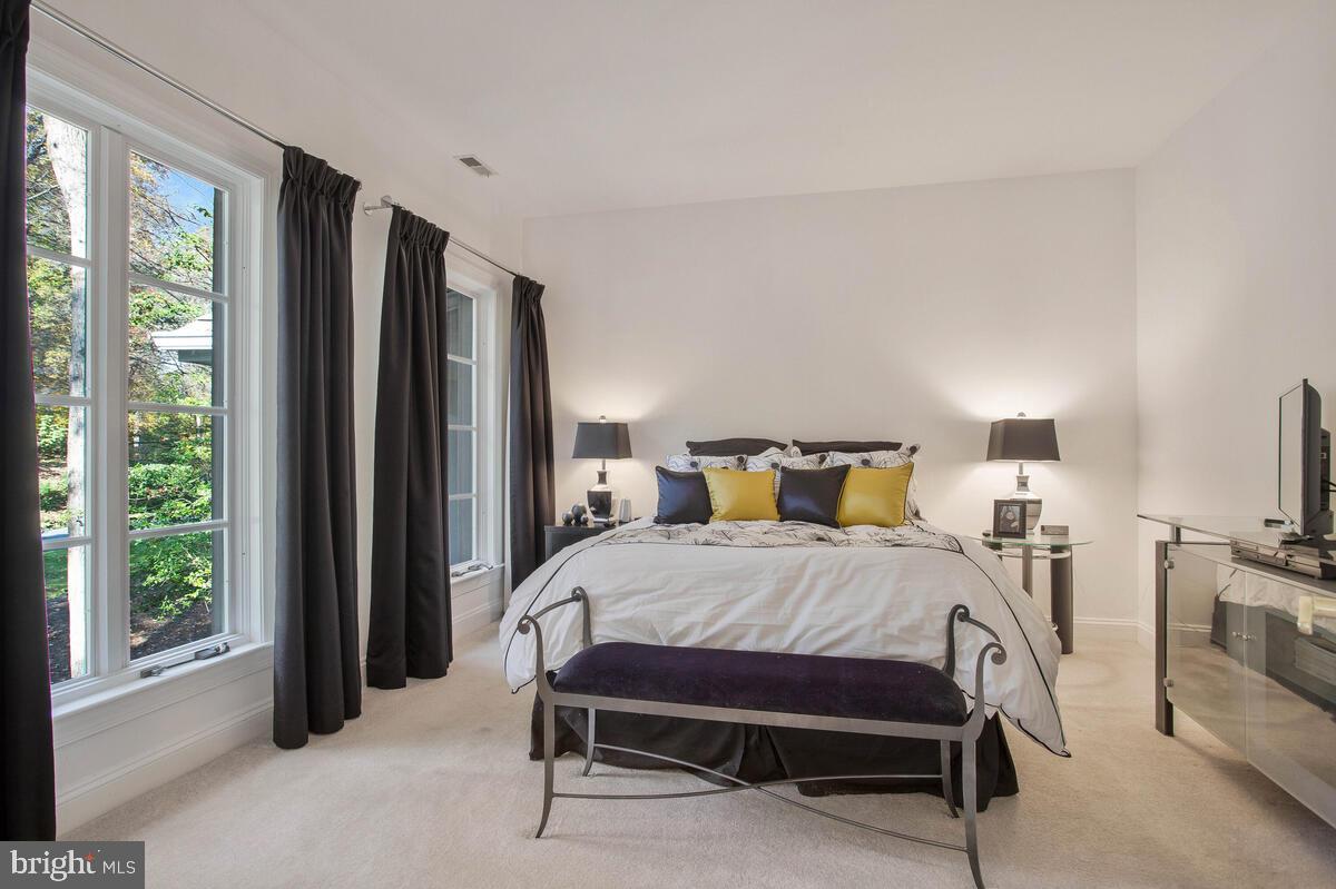 CRANBERRY WOODS - Residential