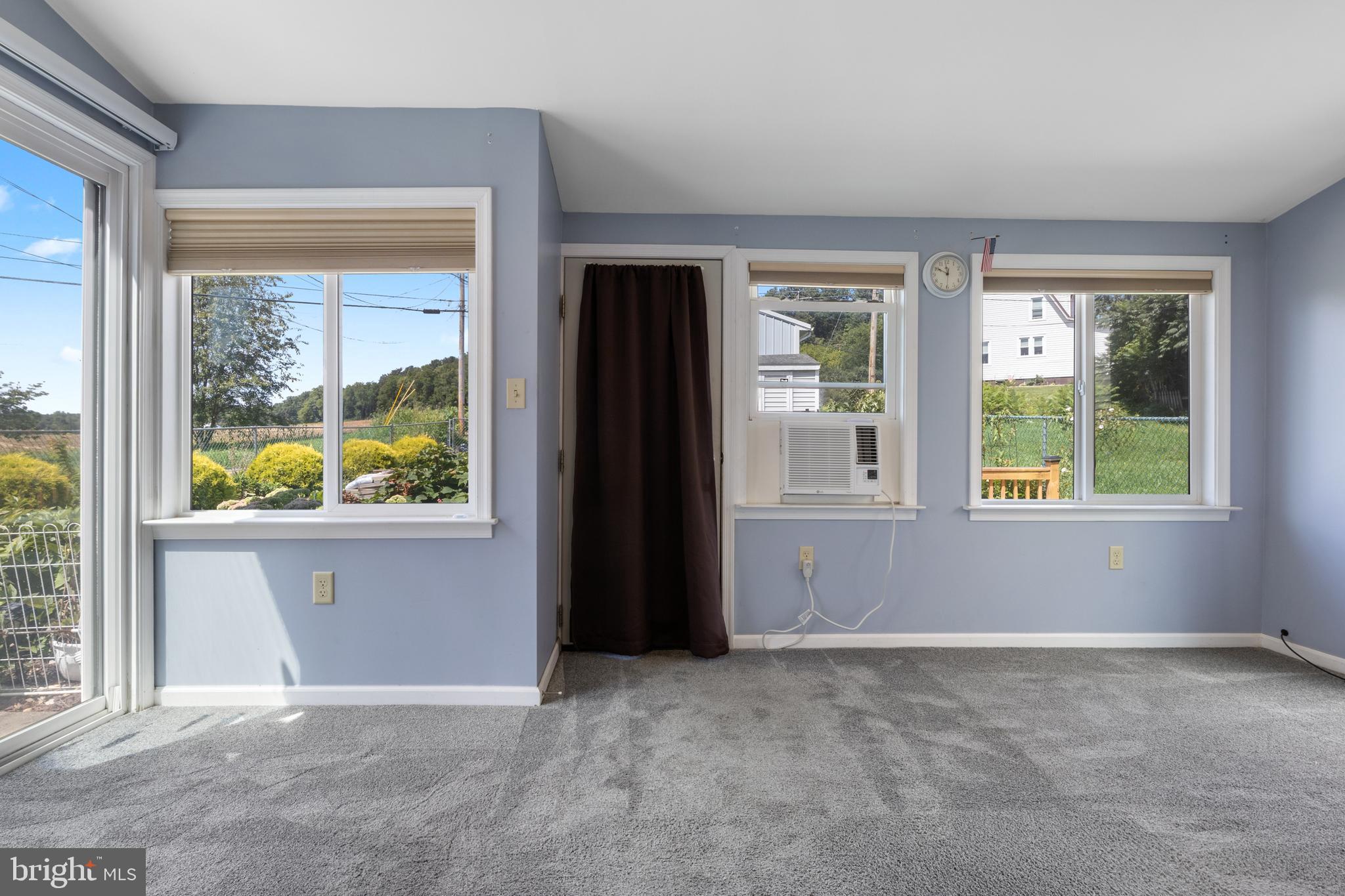 EMIGSVILLE - Residential