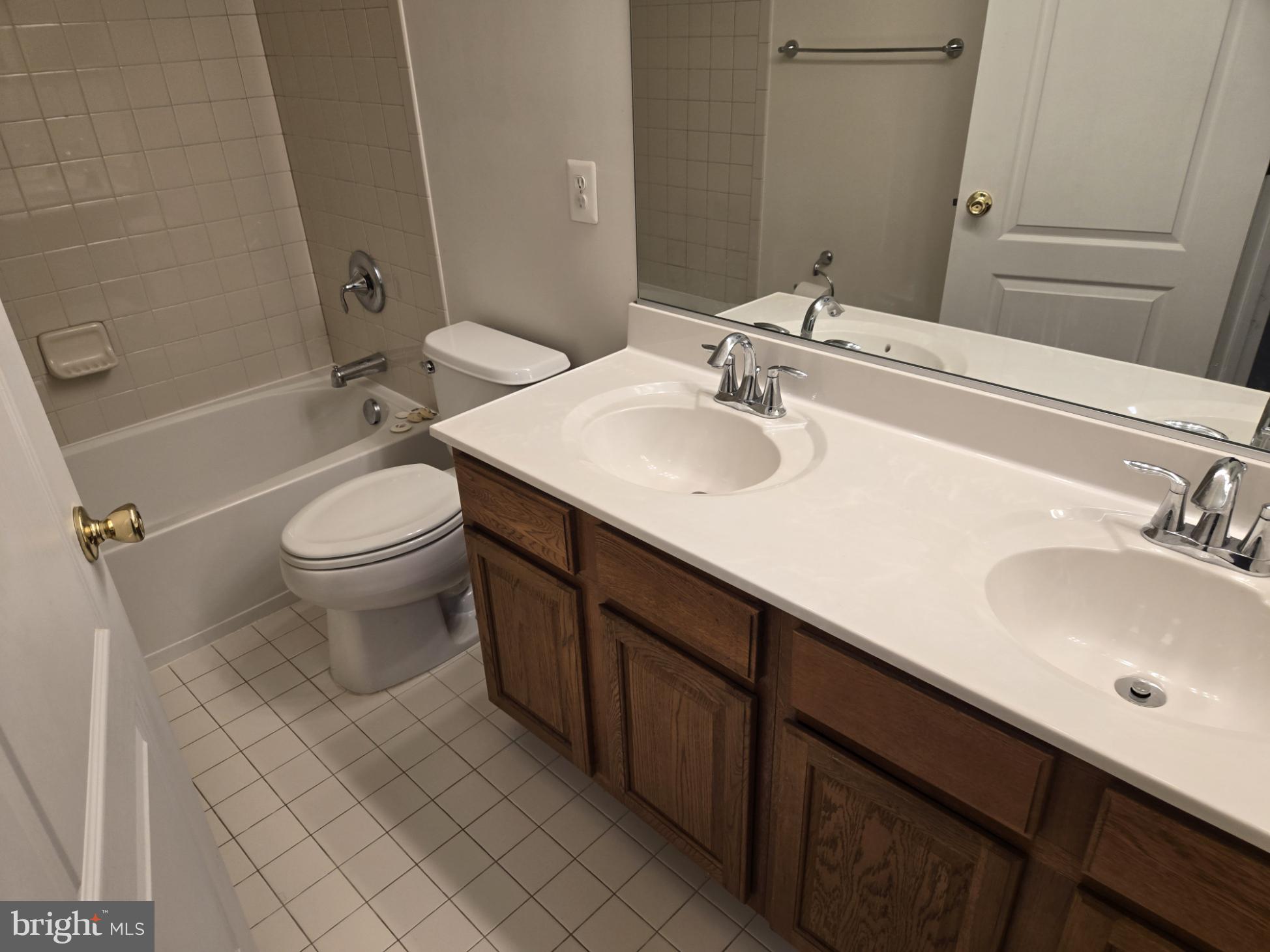 THE PRESERVE AT PISCATAWAY - Residential Lease