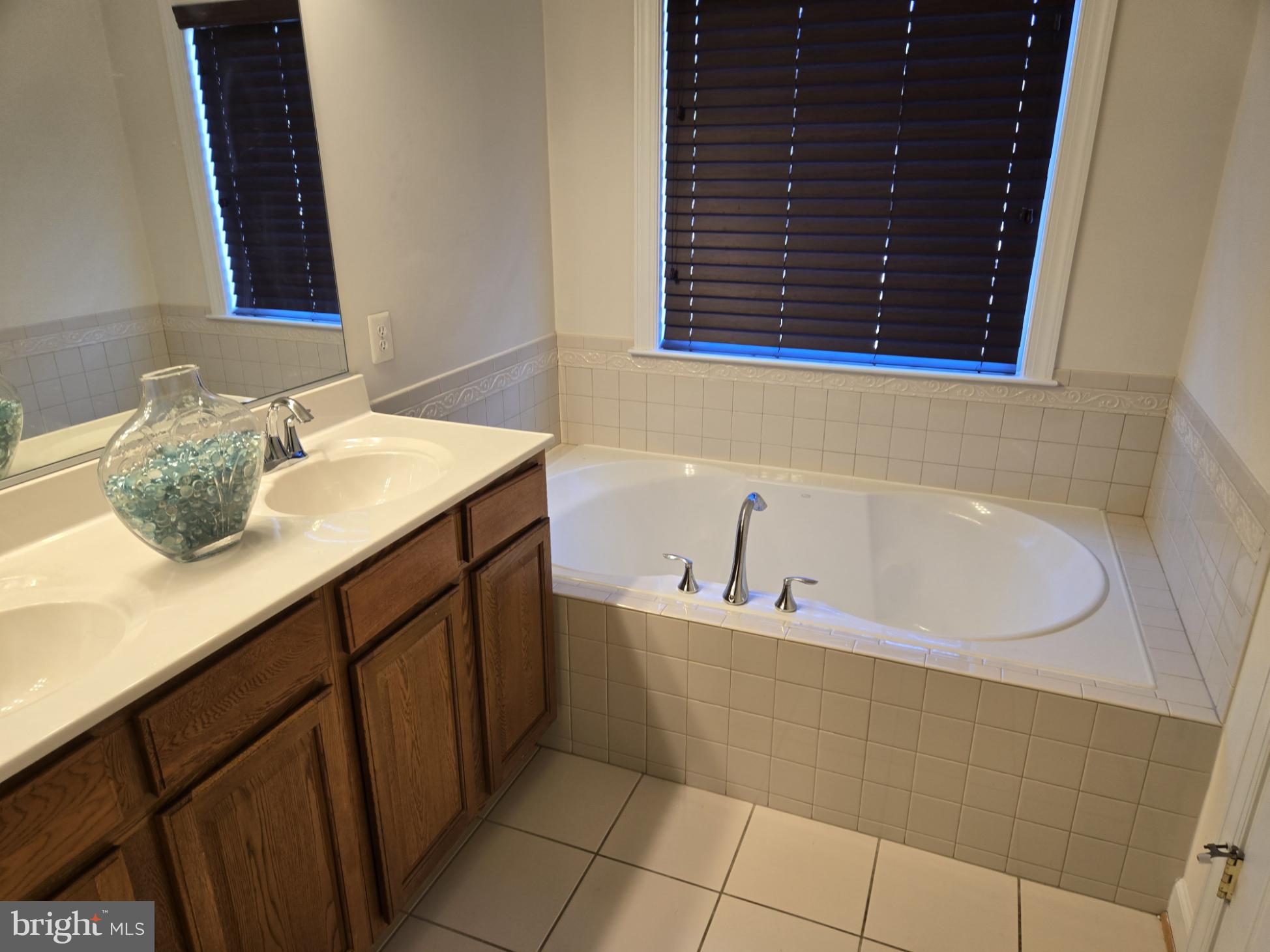 THE PRESERVE AT PISCATAWAY - Residential Lease