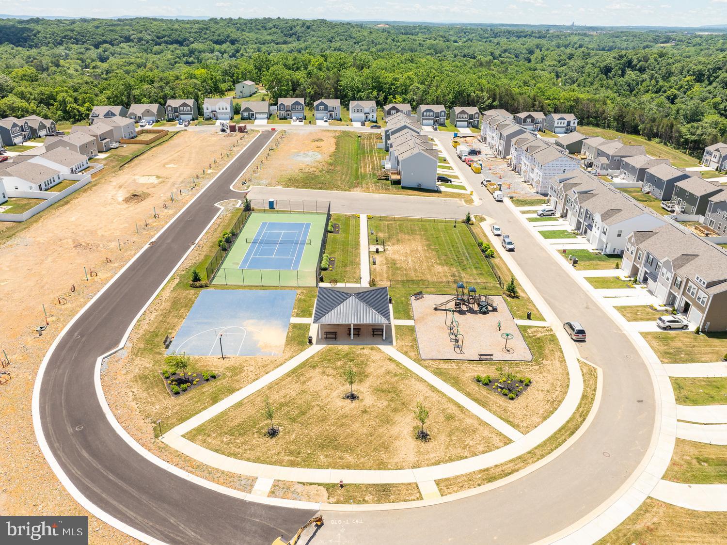 OVERLOOK AT RIVERSIDE TOWNHOMES - Residential Lease