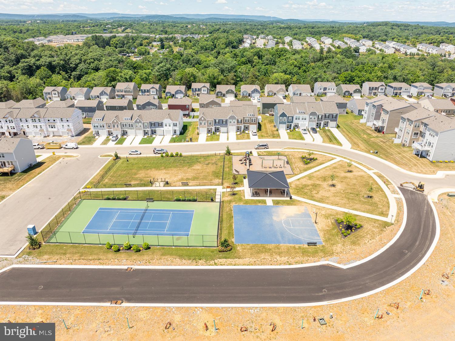 OVERLOOK AT RIVERSIDE TOWNHOMES - Residential Lease