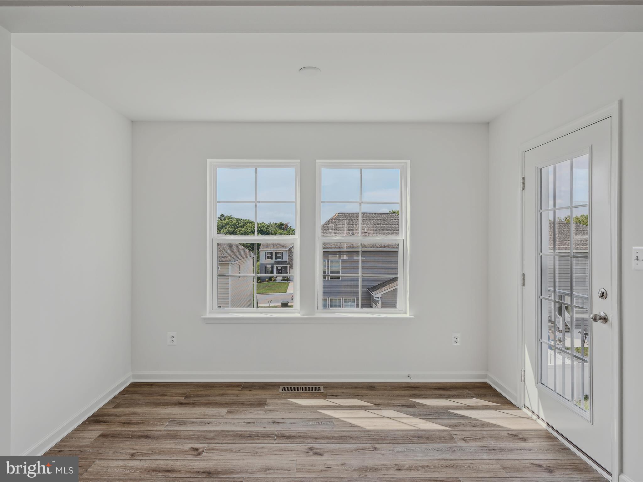 OVERLOOK AT RIVERSIDE TOWNHOMES - Residential Lease