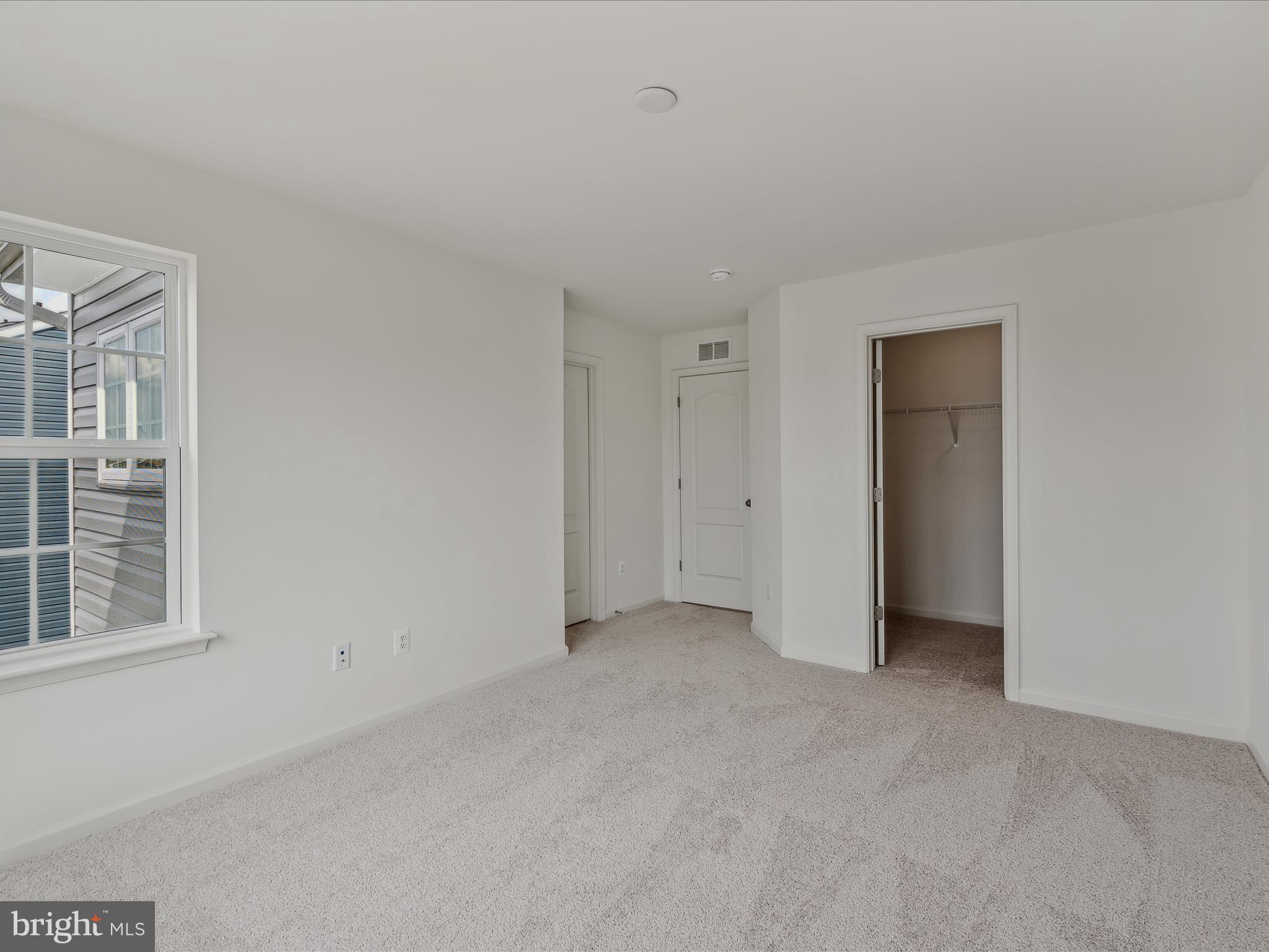 OVERLOOK AT RIVERSIDE TOWNHOMES - Residential Lease