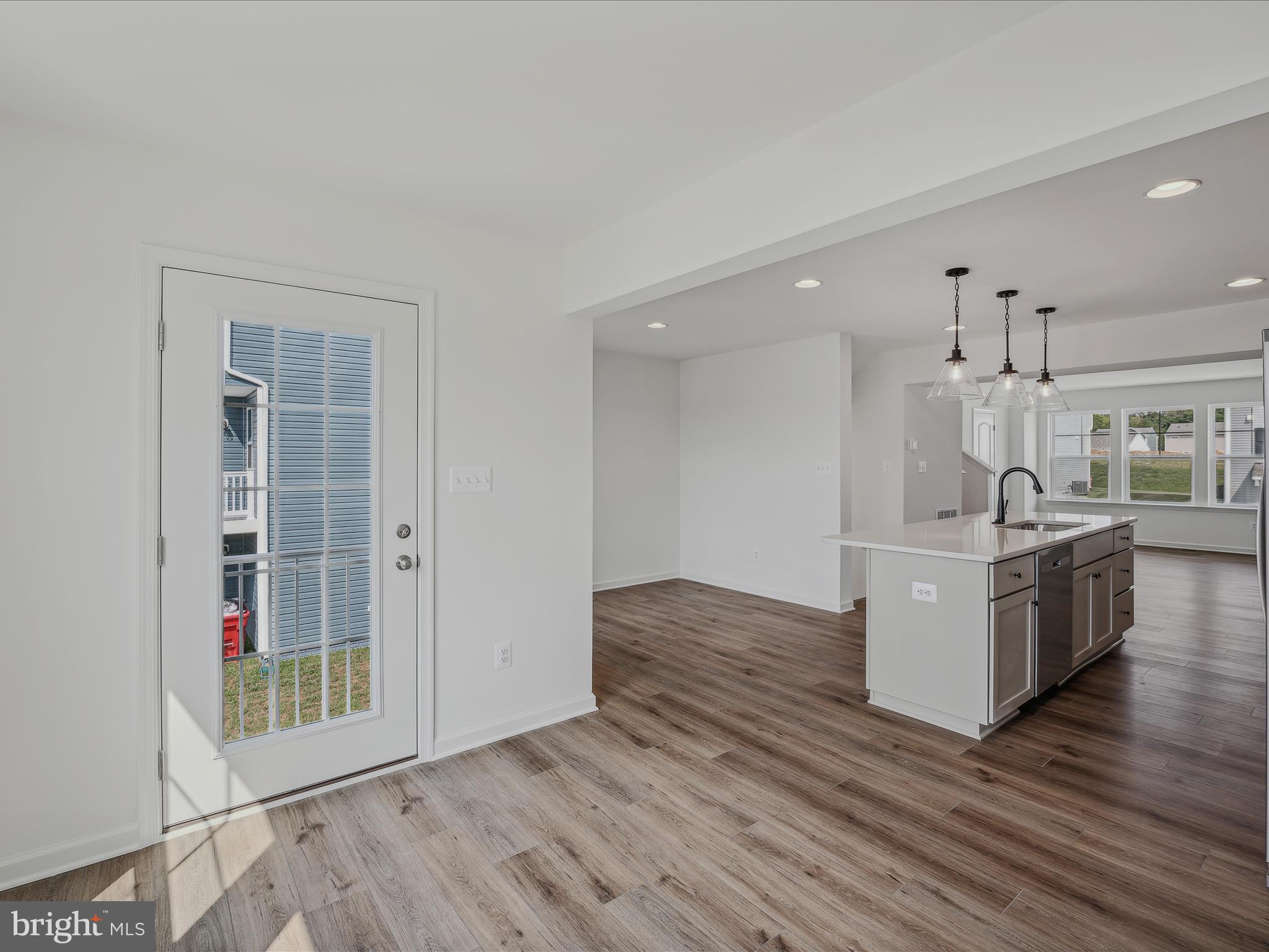 OVERLOOK AT RIVERSIDE TOWNHOMES - Residential Lease