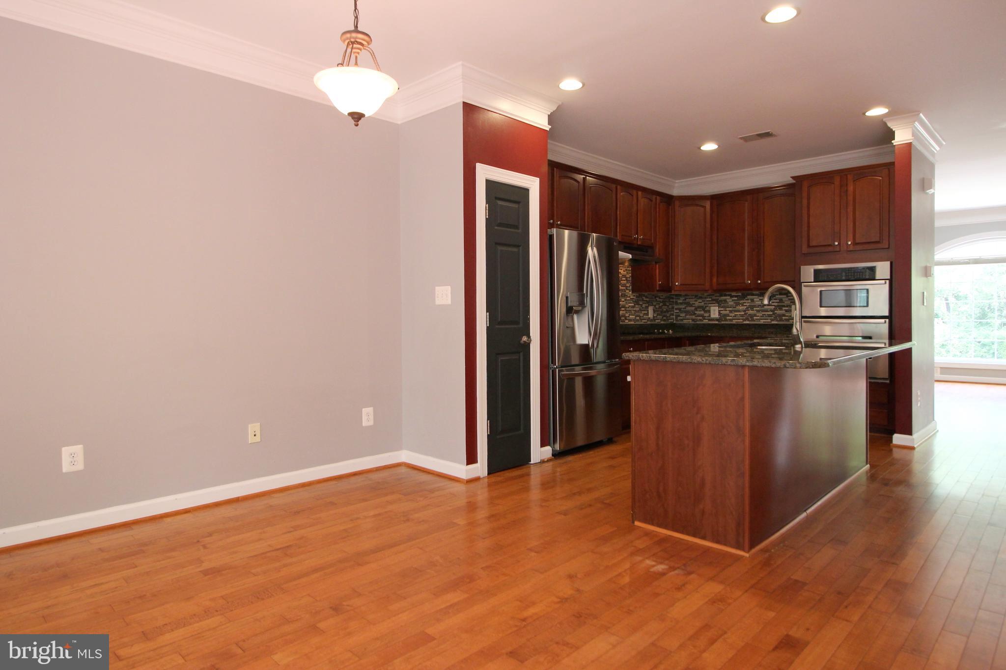 ELMWOOD - Residential Lease