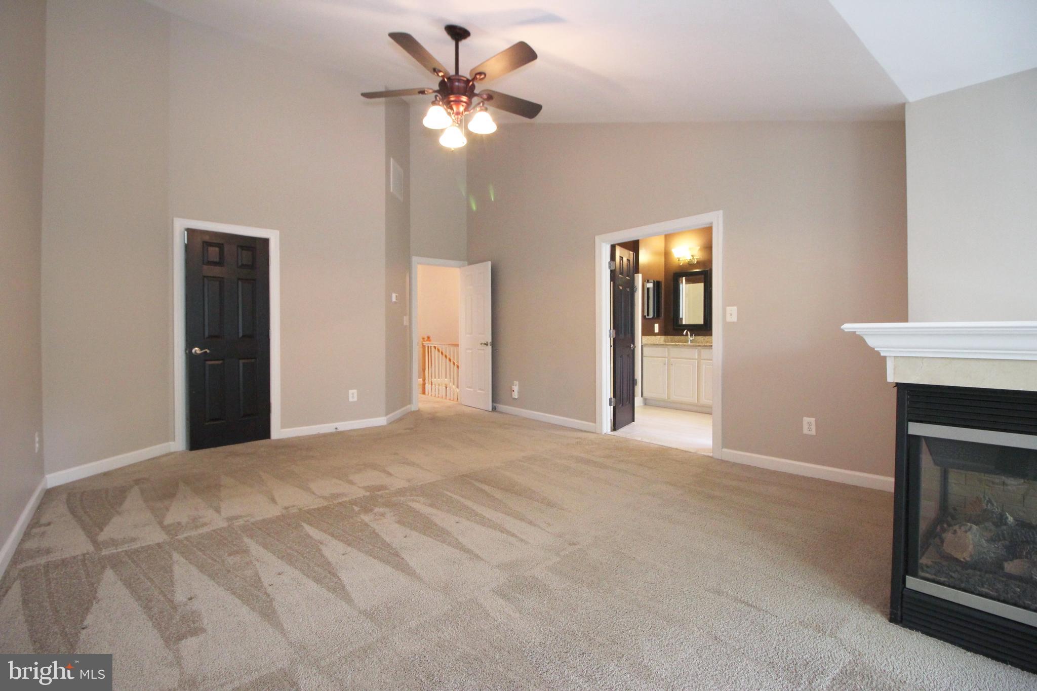 ELMWOOD - Residential Lease