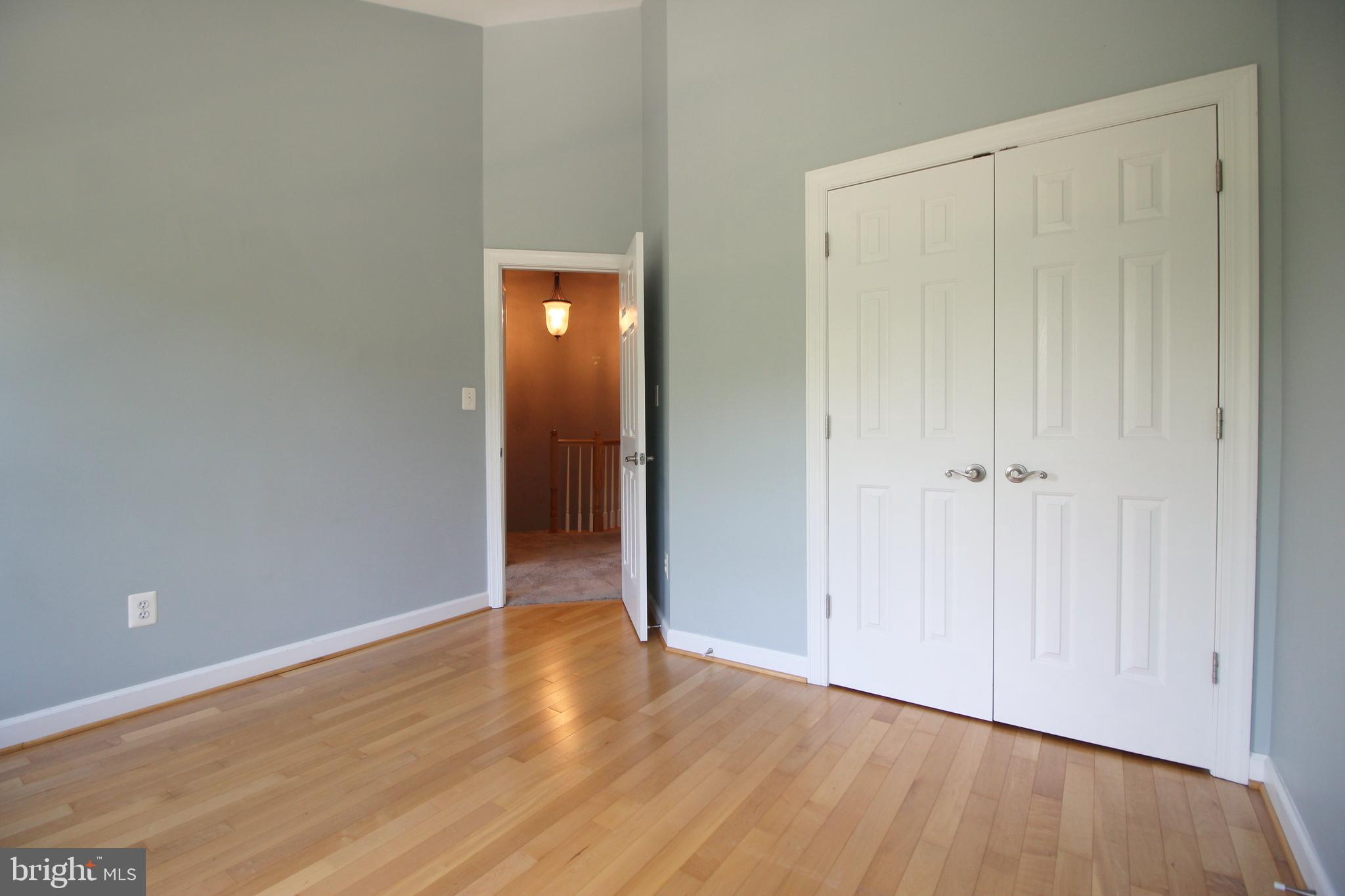 ELMWOOD - Residential Lease