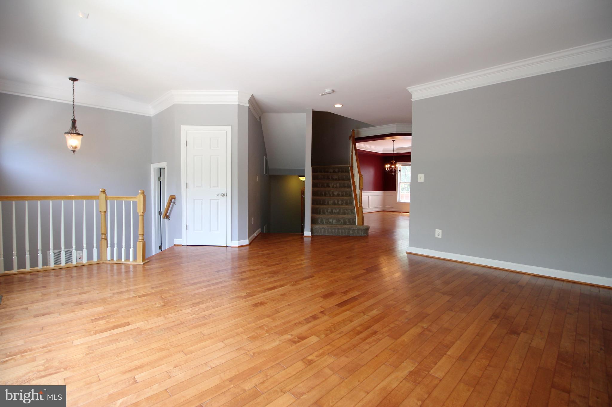 ELMWOOD - Residential Lease