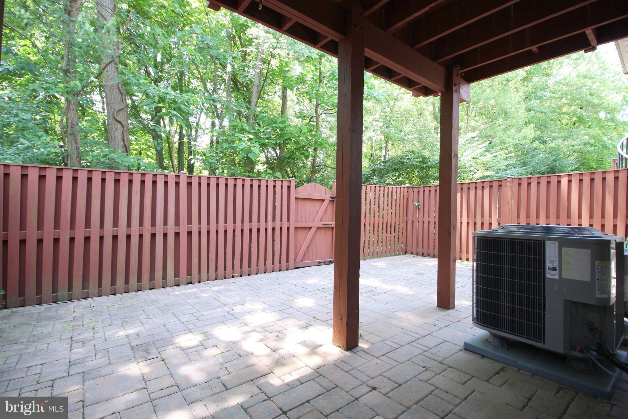 ELMWOOD - Residential Lease