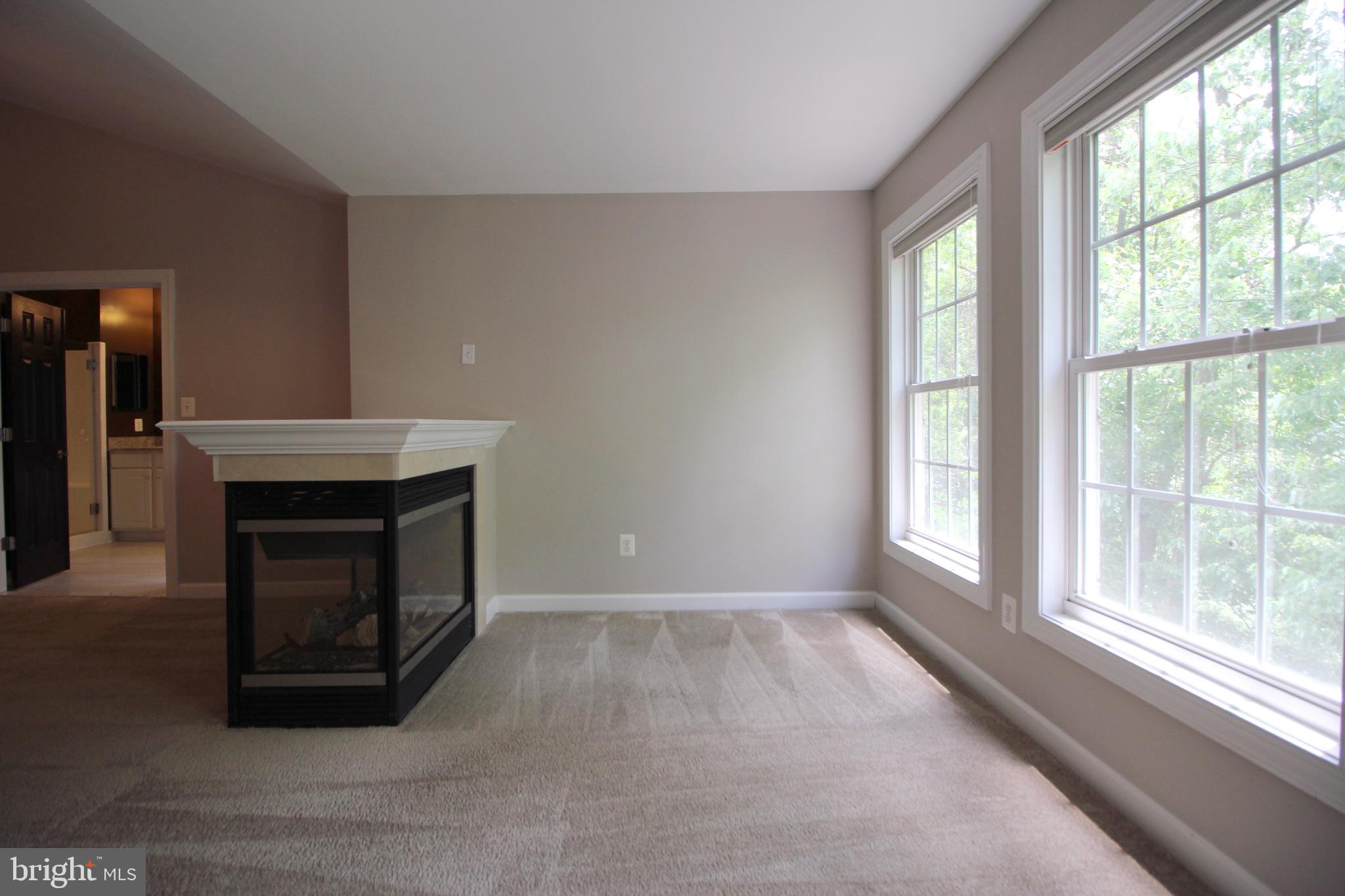 ELMWOOD - Residential Lease