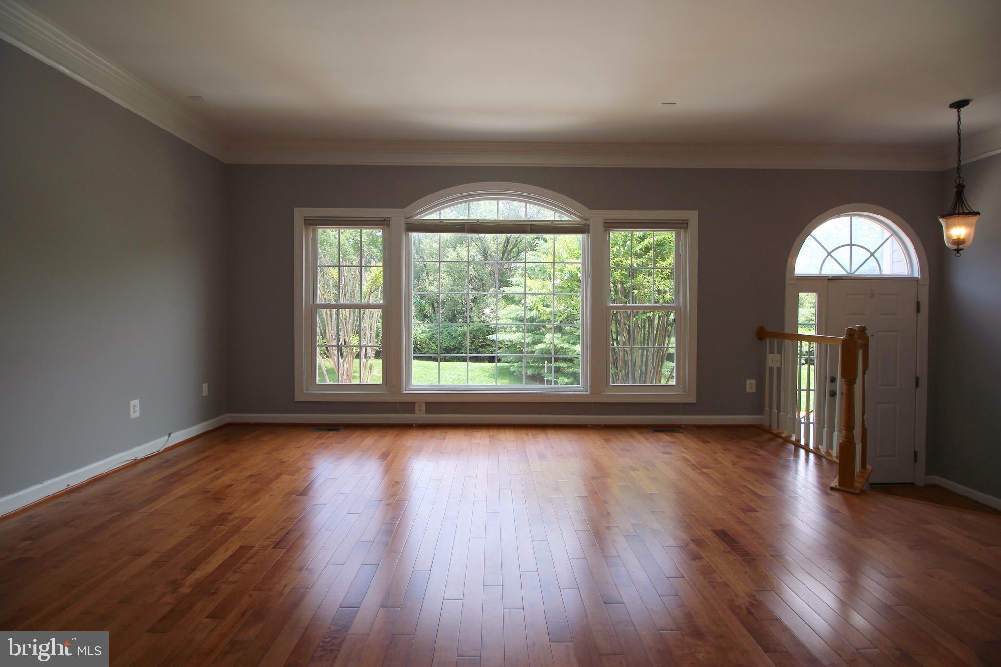 ELMWOOD - Residential Lease