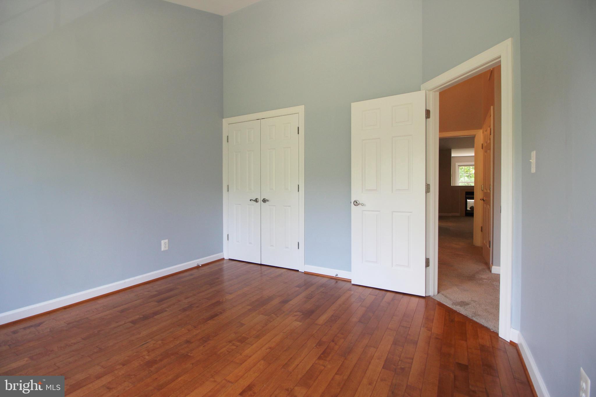 ELMWOOD - Residential Lease