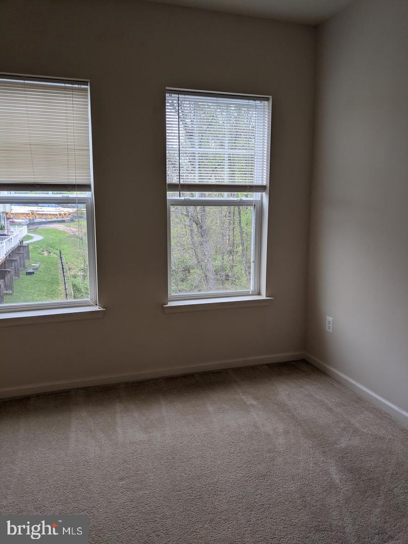 GALLERY PARK - Residential Lease