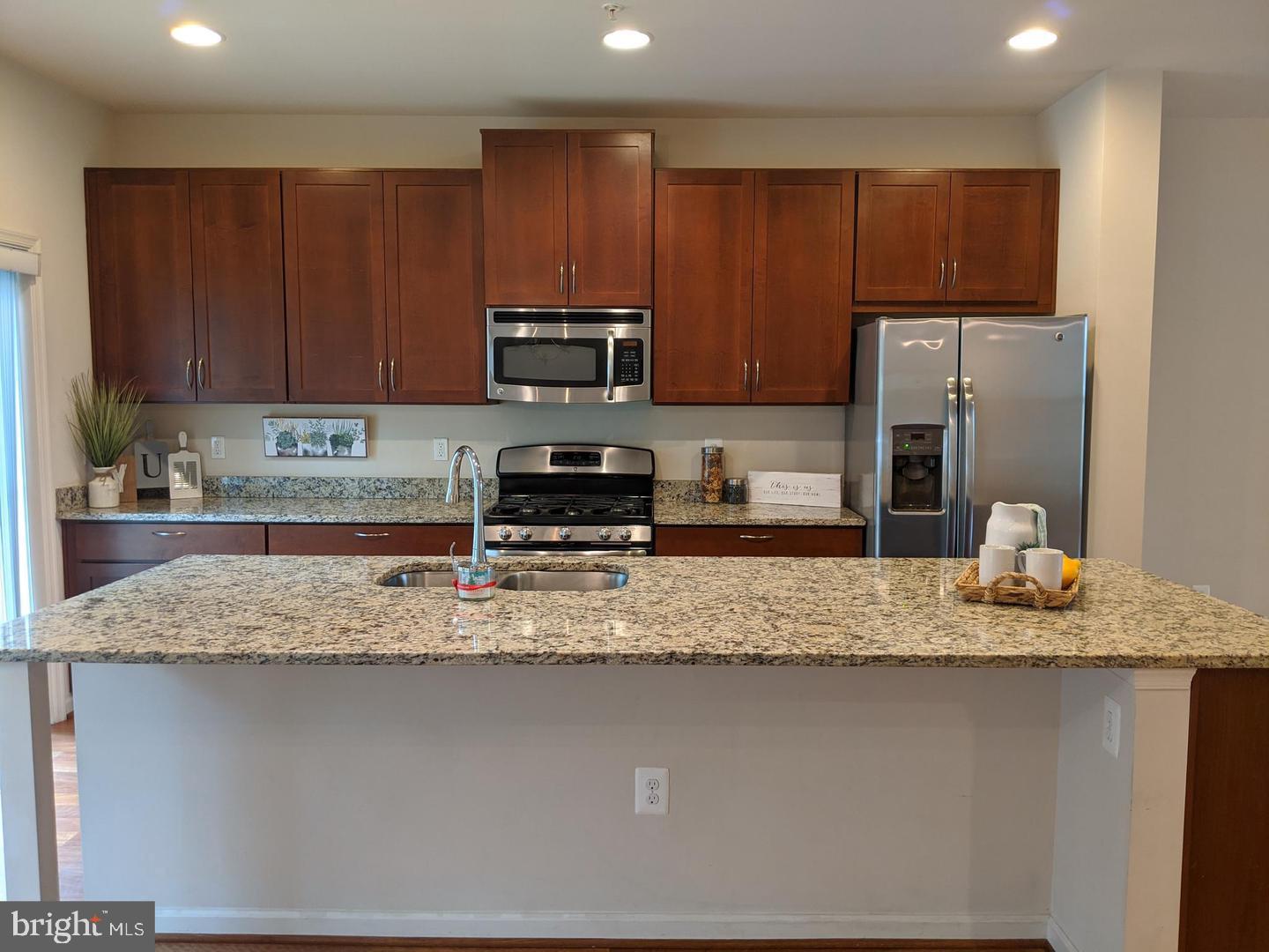 GALLERY PARK - Residential Lease