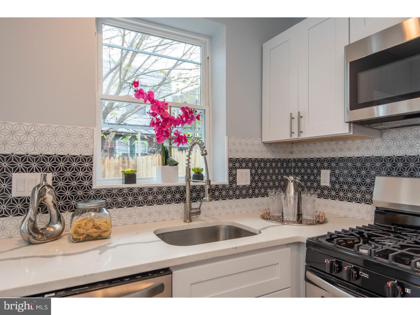 POINT BREEZE - Residential