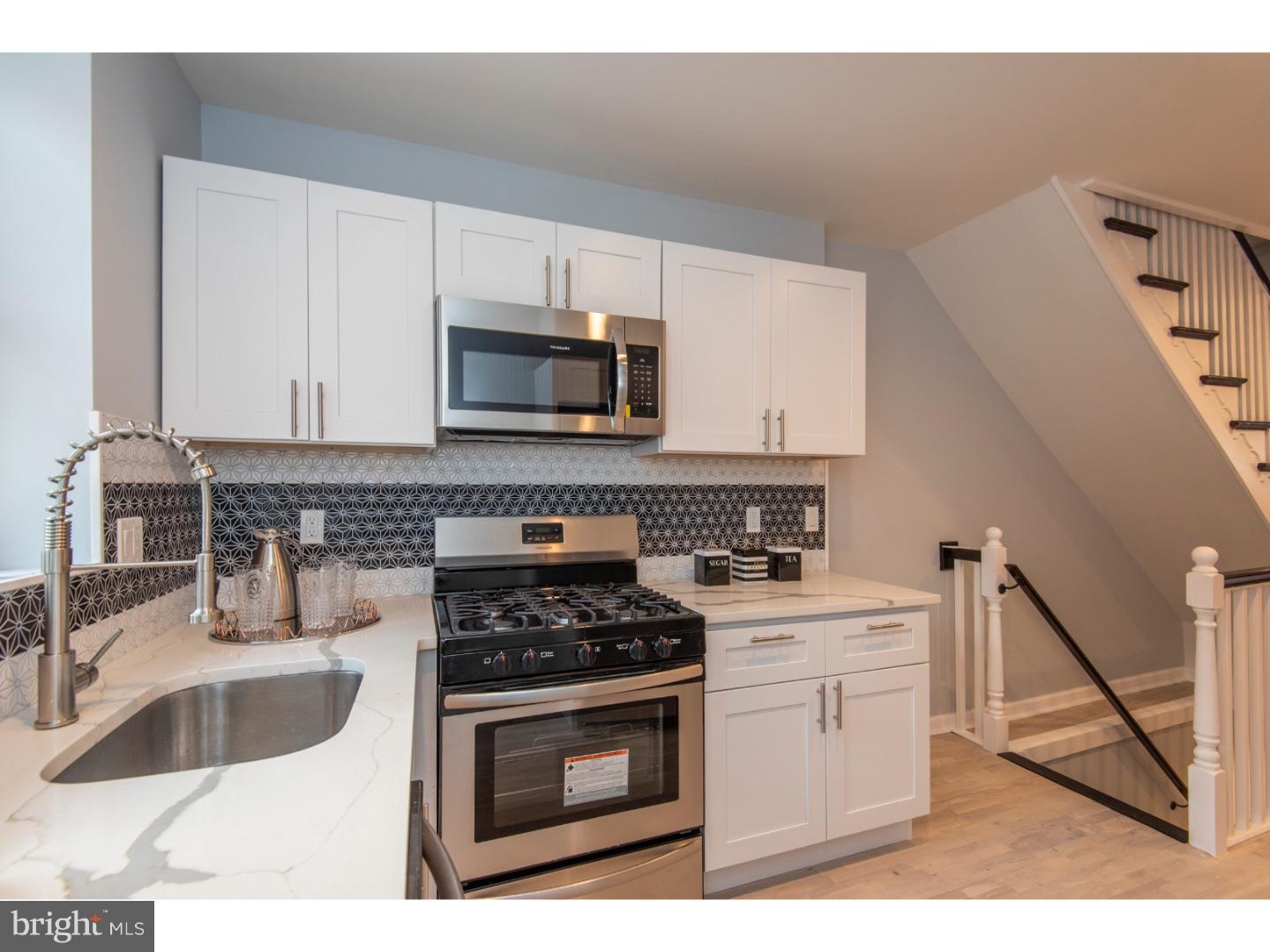 POINT BREEZE - Residential