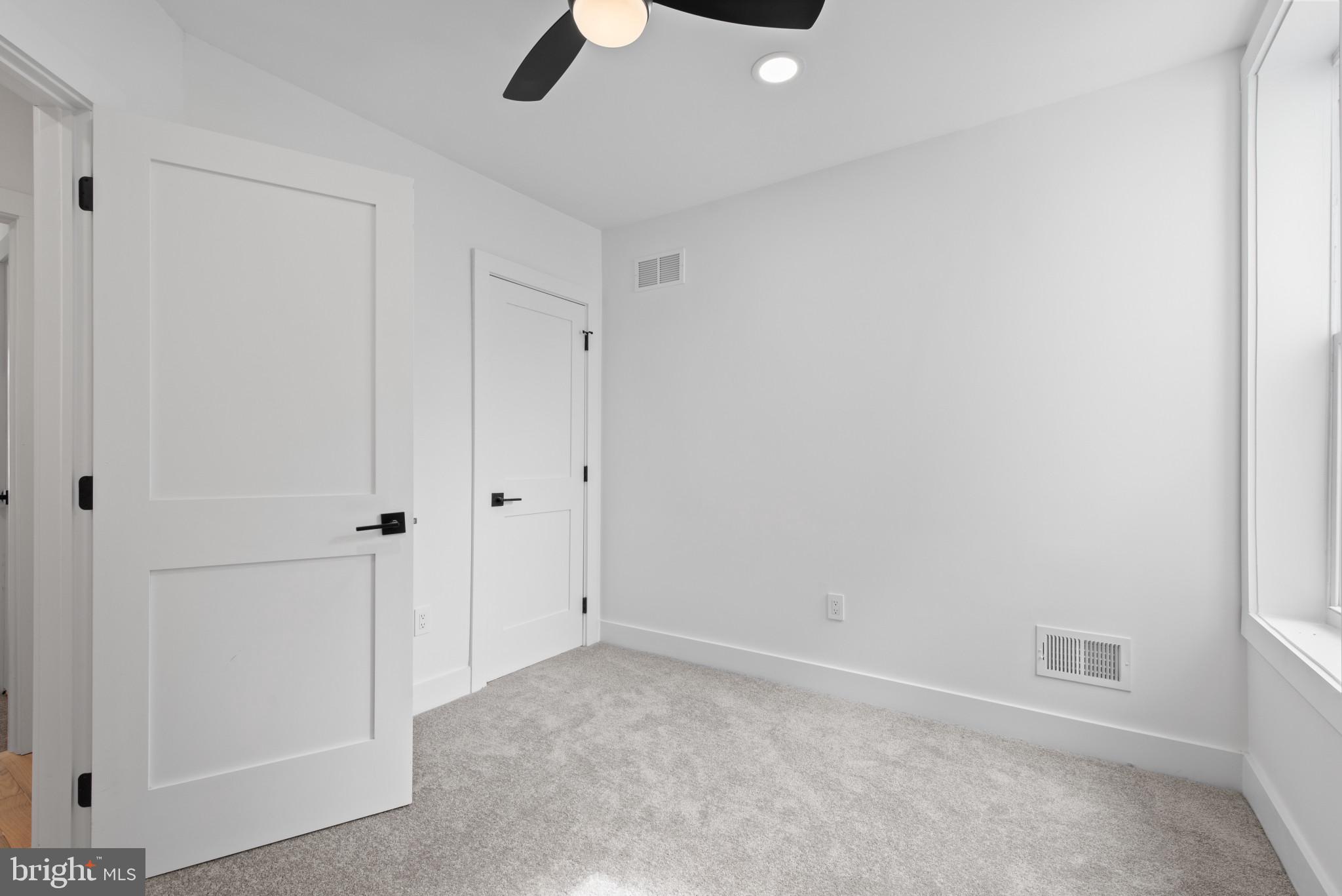 OLIVER - Residential