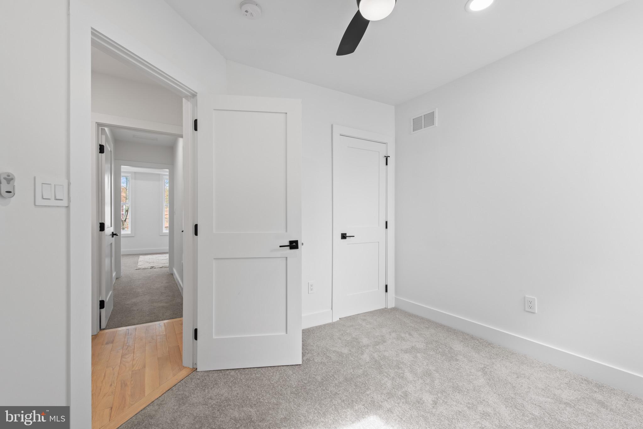 OLIVER - Residential