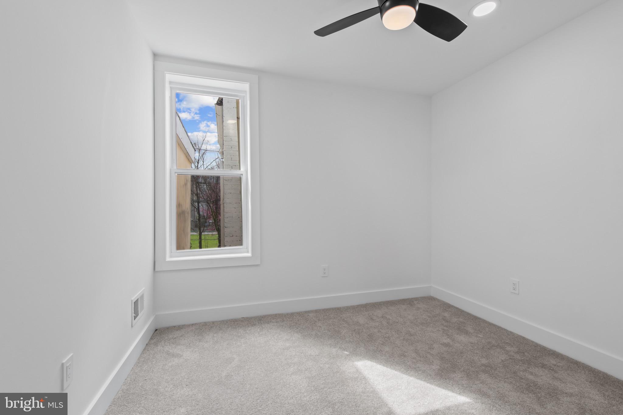 OLIVER - Residential