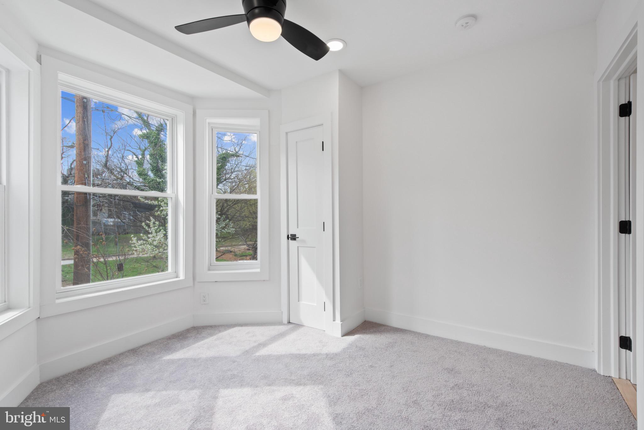 OLIVER - Residential