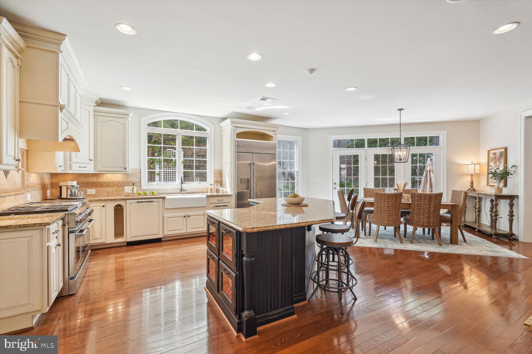 CHALICE CREST - Residential