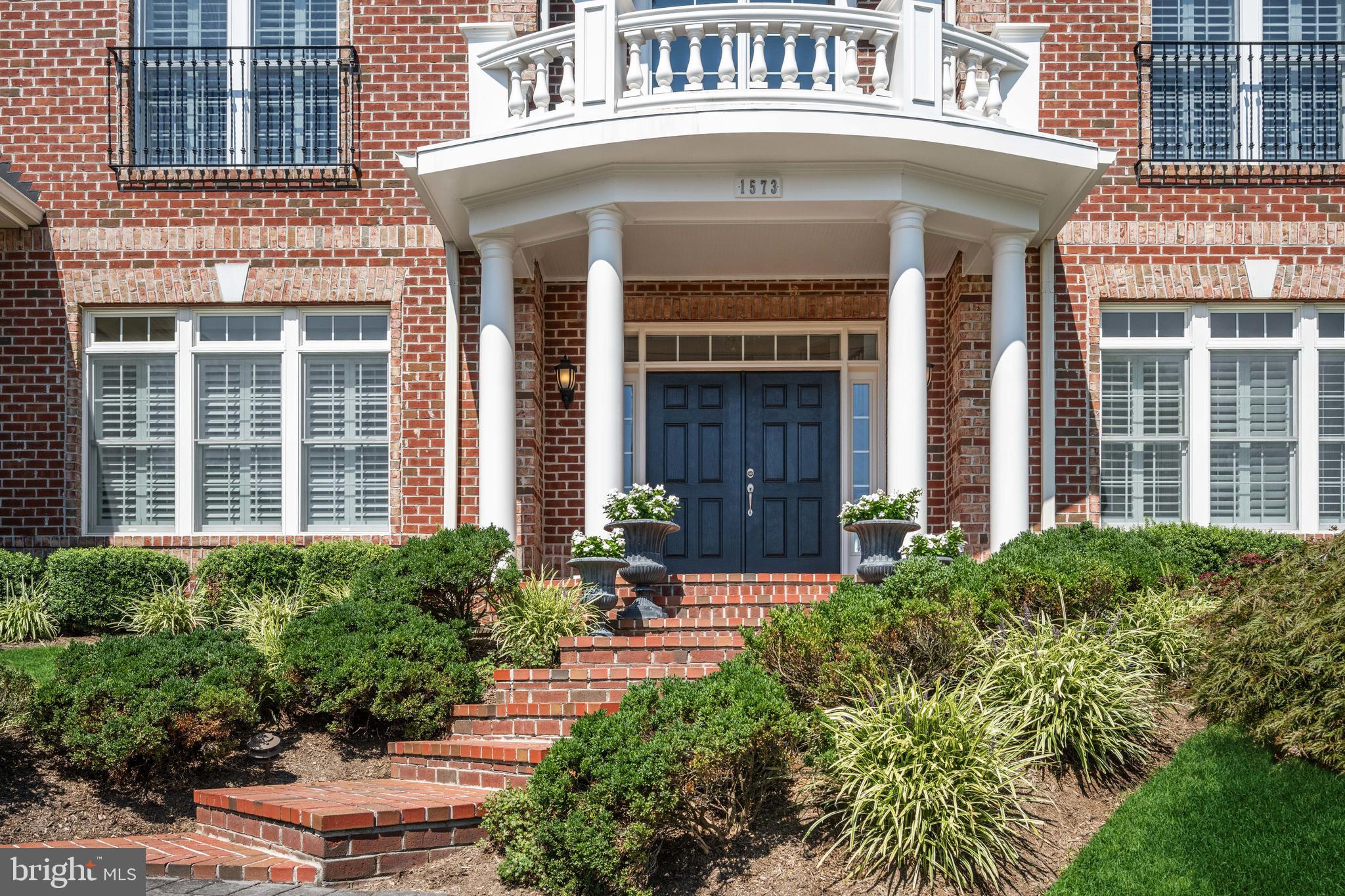 CHALICE CREST - Residential