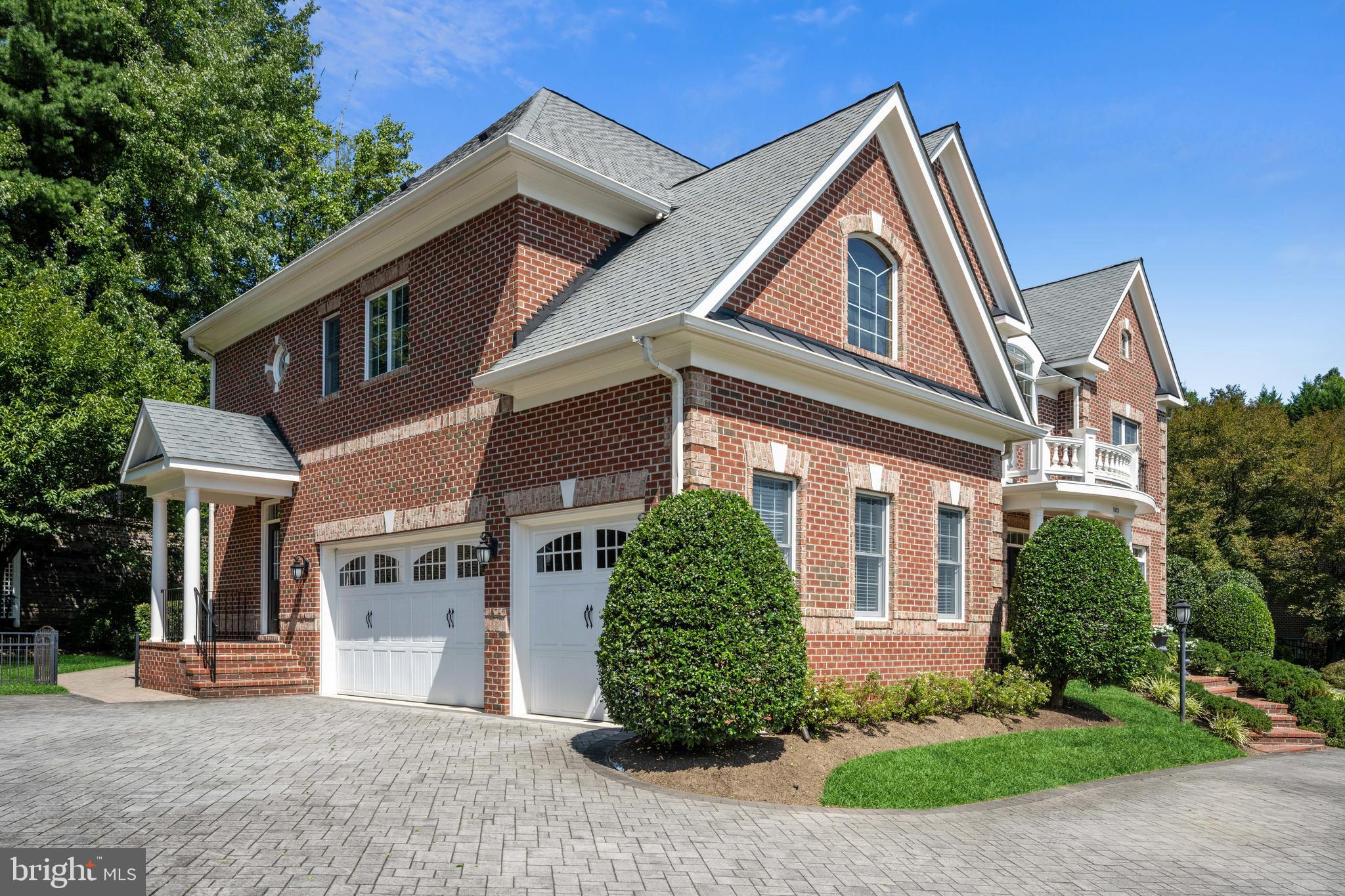 CHALICE CREST - Residential