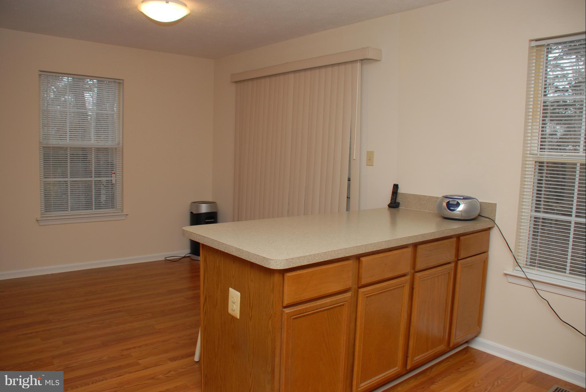 LAUREL GLEN - Residential