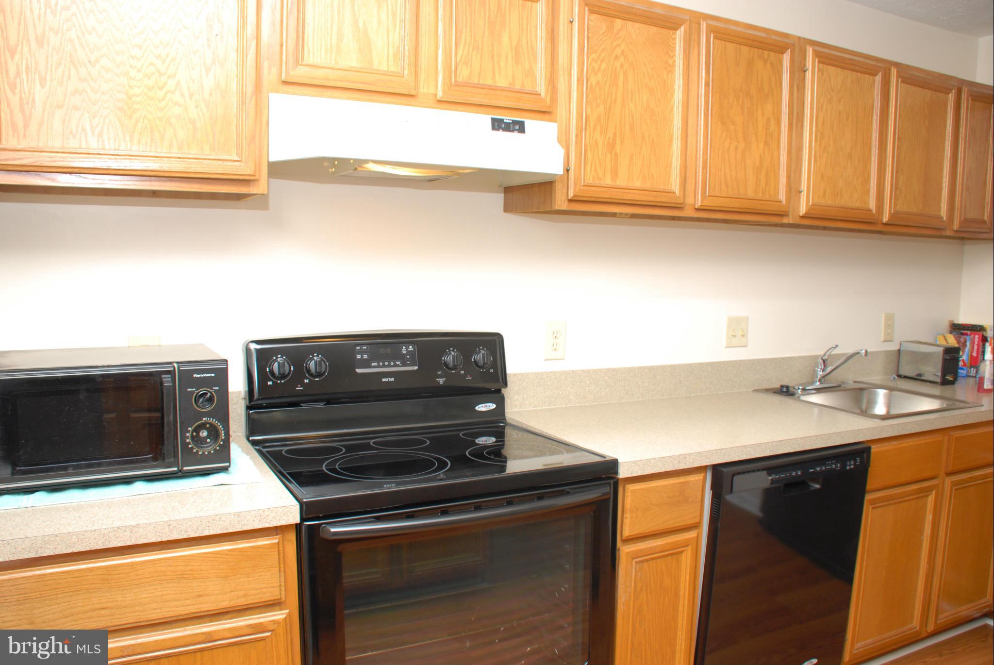 LAUREL GLEN - Residential