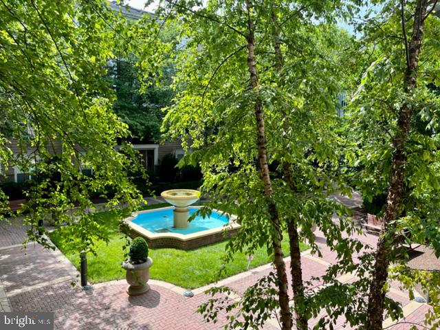 FITZ AT ROCKVILLE TOWN C - Residential Lease