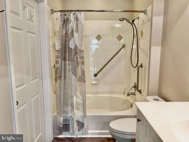 FITZ AT ROCKVILLE TOWN C - Residential Lease