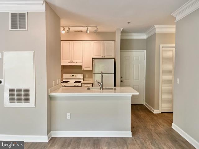 FITZ AT ROCKVILLE TOWN C - Residential Lease