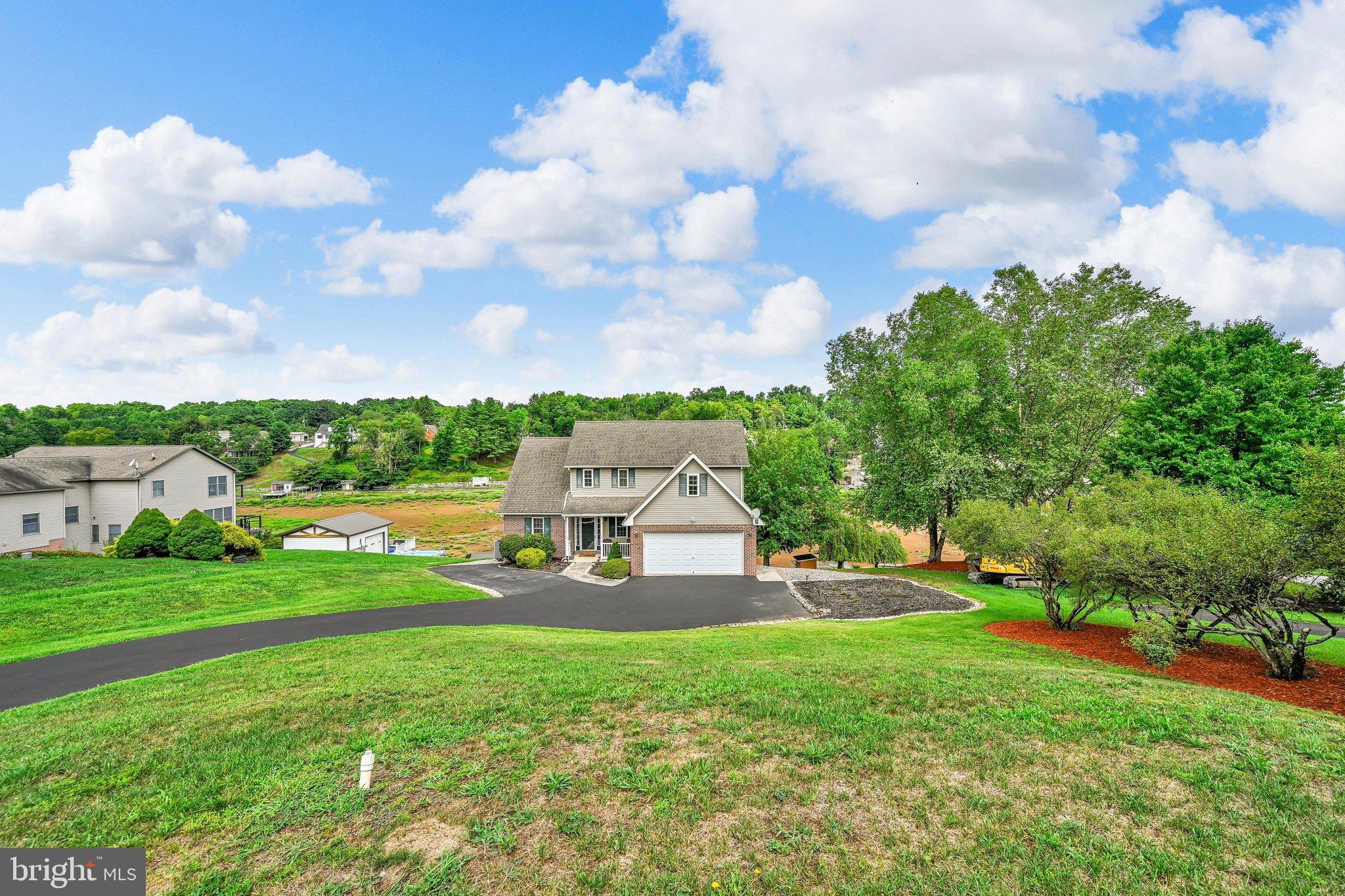 606 WYNONAH DRIVE